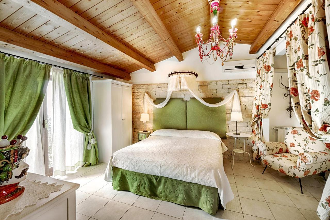 Villa U Marchisi B&B Шикли Екстериор снимка
